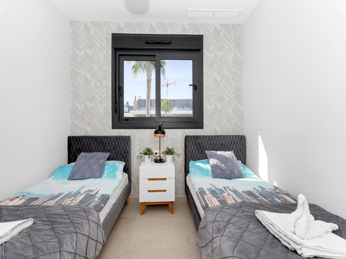 אליקאנטה Lovely First Floor Apartment, Heating Pool ! מראה חיצוני תמונה